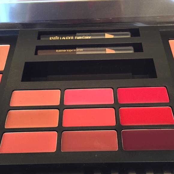 Estée Lauder Special Ed 42 Shades + 4 Brushes NWOB - Picture 7 of 8